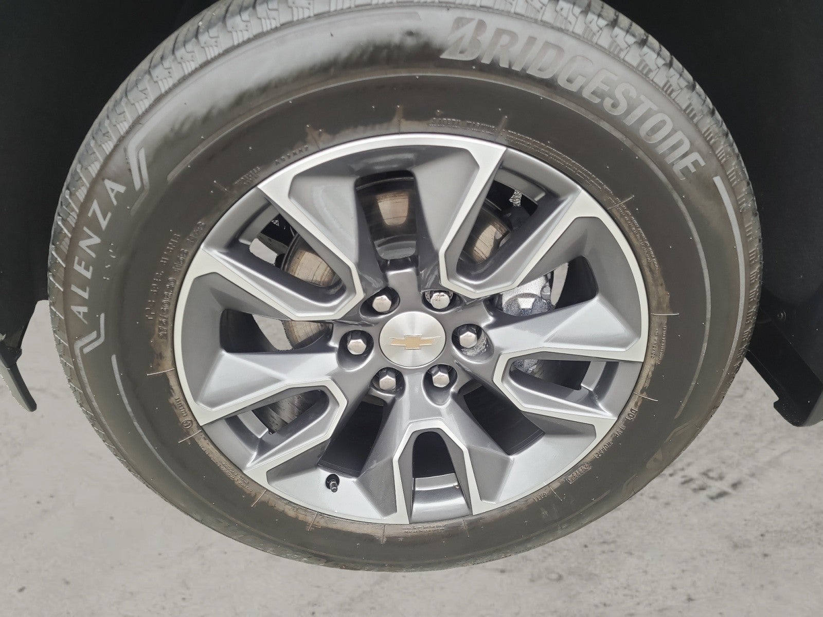 2024 Chevrolet Silverado 1500 4WD Crew Cab LT | 20 Wheel package