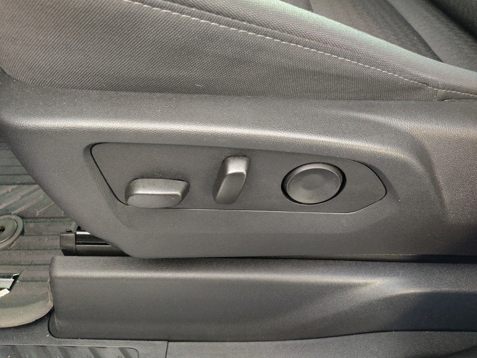 2025 Chevrolet Silverado 1500 Custom Trail Boss 4WD