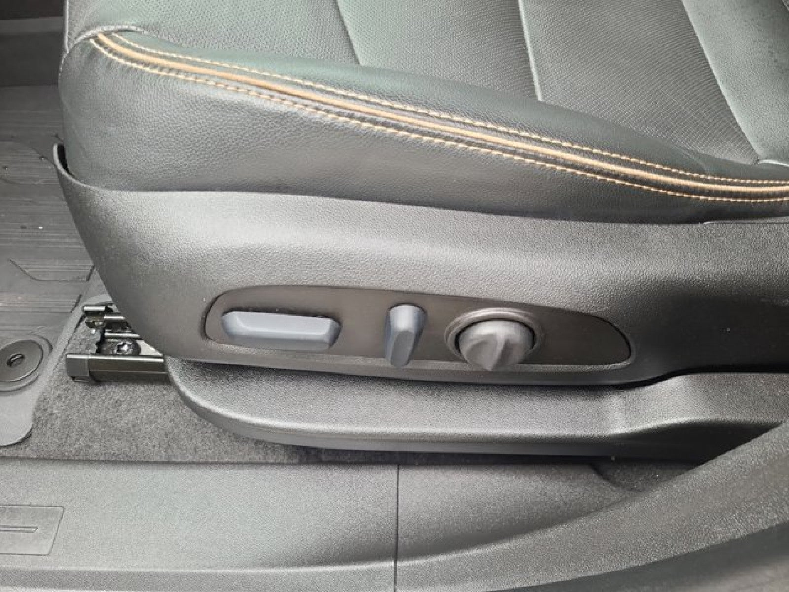 2023 GMC Terrain AT4 AWD | Adaptive cruise, tech package