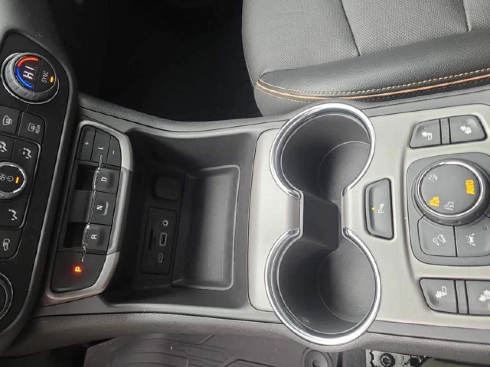 2023 GMC Terrain AT4 AWD | Adaptive cruise, tech package