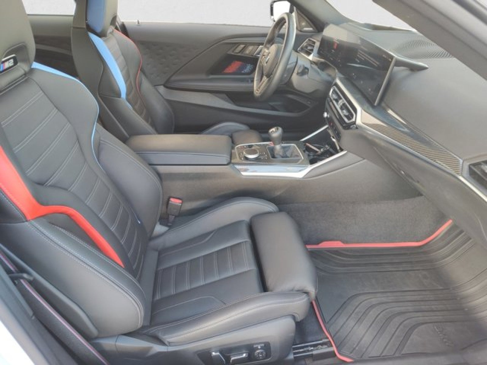 2024 BMW M2 Carbon Roof, Live Cockpit Pro, Manual