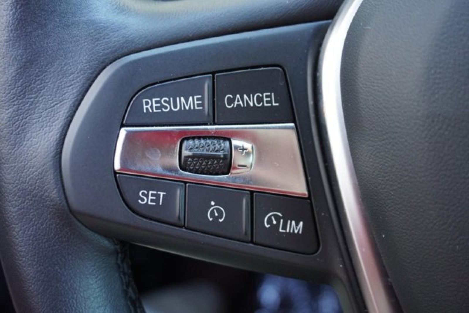 2022 BMW 3 Series 330i