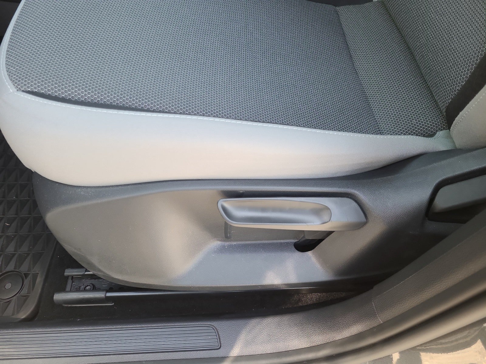 2023 Volkswagen Taos S | Driver Assistance Package