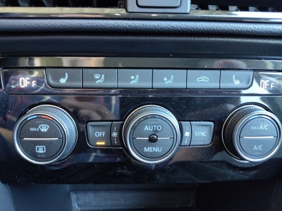 2024 Volkswagen Taos SE 4Motion | Pano Roof