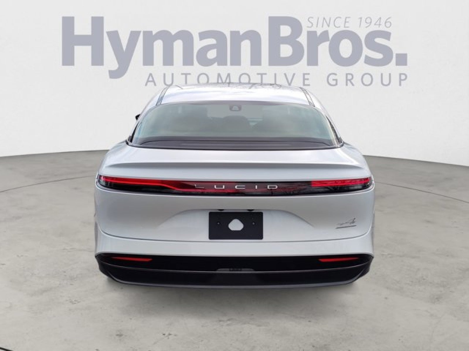2024 Lucid Air Touring AWD | Tahoe interior, 20 Stealth Wheels