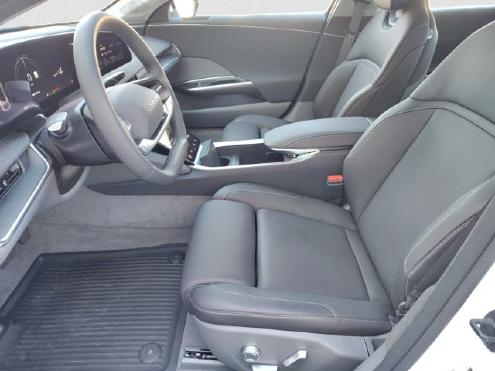 2025 Lucid Air Touring AWD | Dream Drive Pro, $86k MSRP