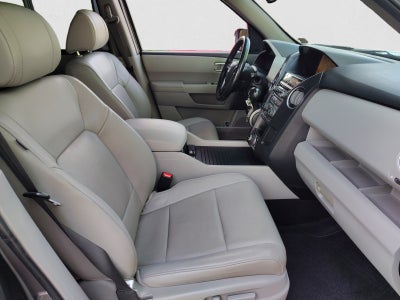 2014 Honda Pilot Touring 4WD | Local One Owner