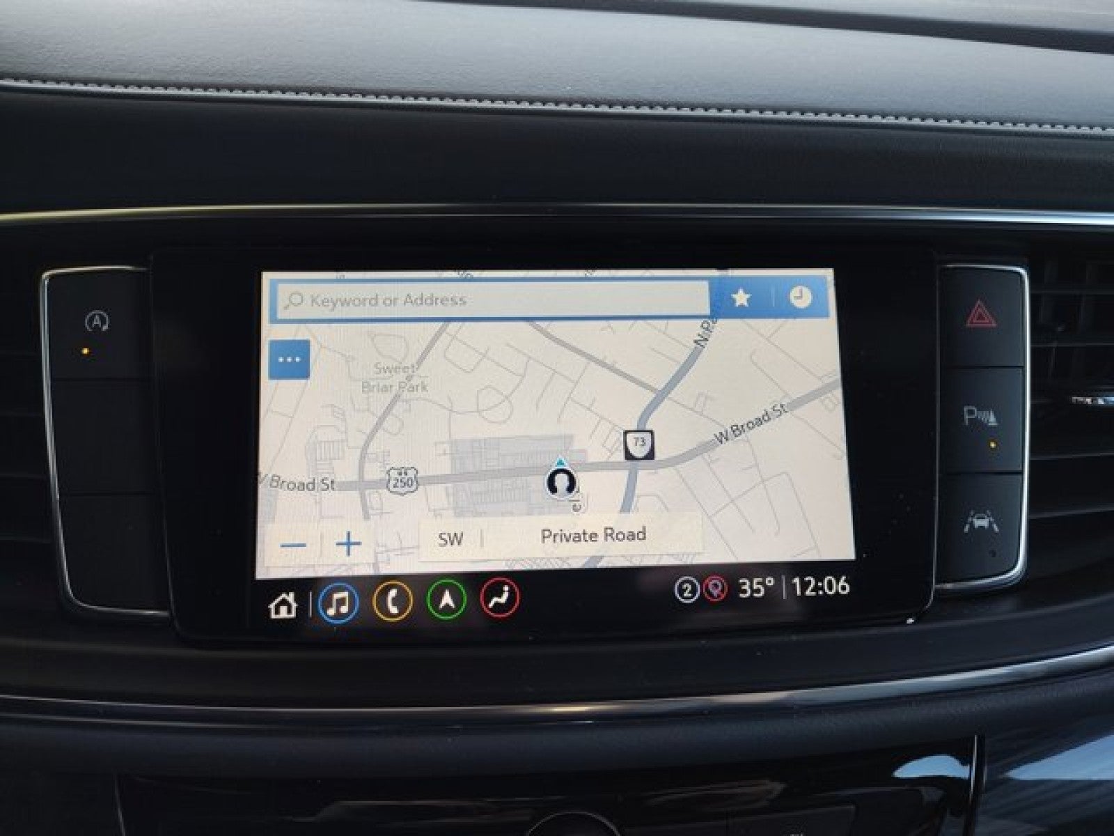 2023 Buick Enclave Premium | Pano Roof