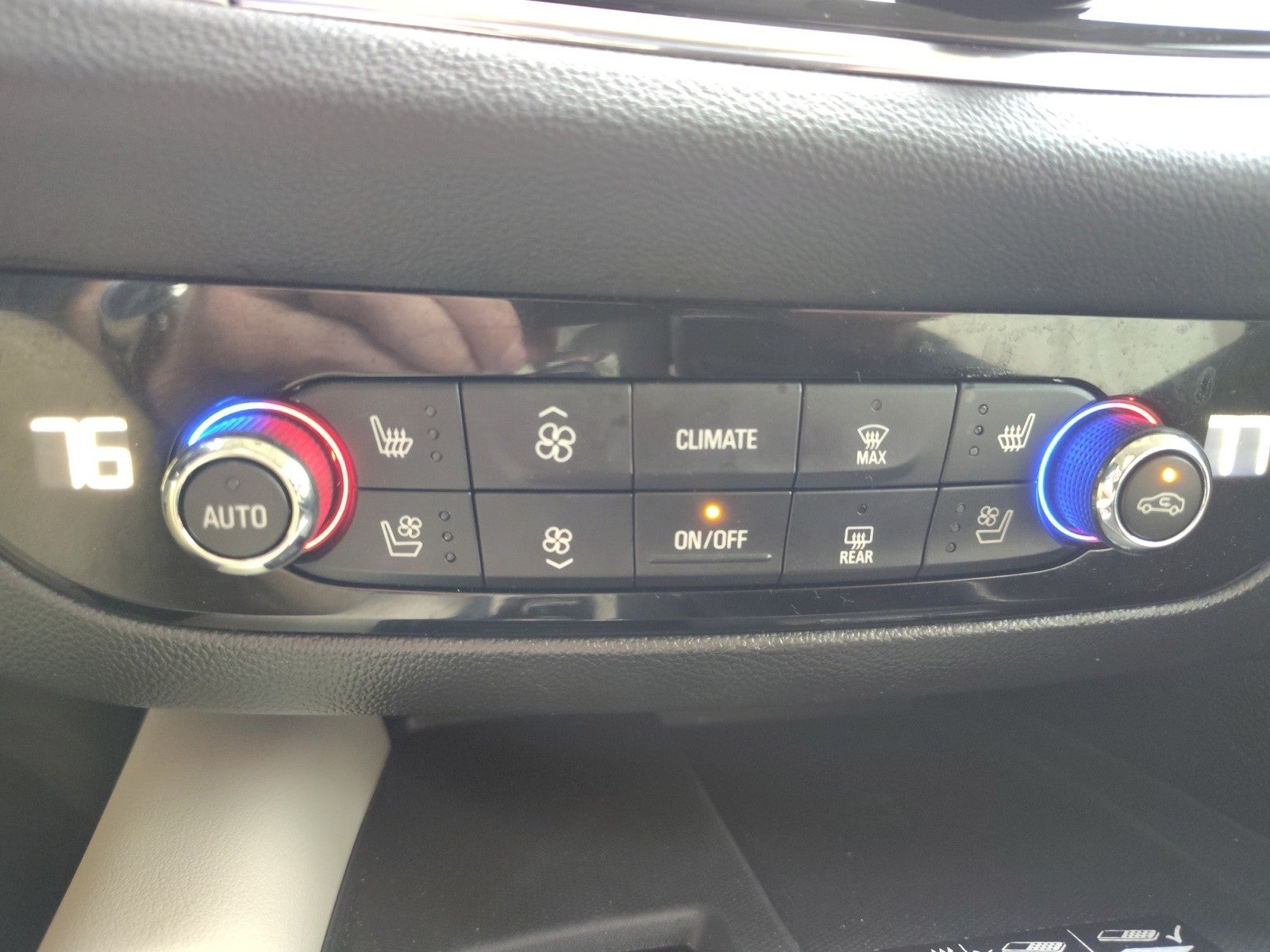 2023 Buick Enclave Avenir AWD | Tech Paclage