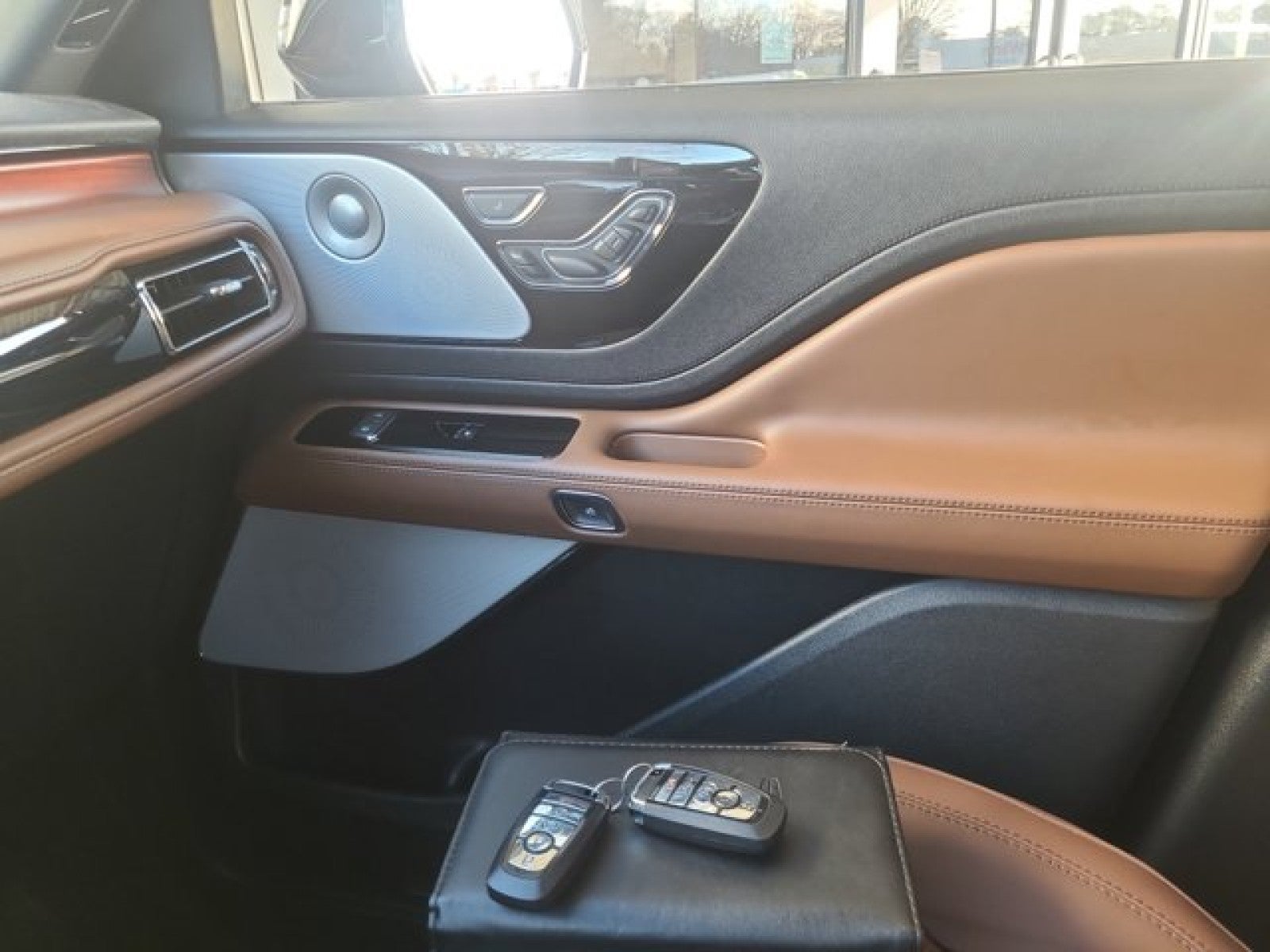 2024 Lincoln Aviator Reserve AWD | Lux/ Jet Packages, $75k msrp