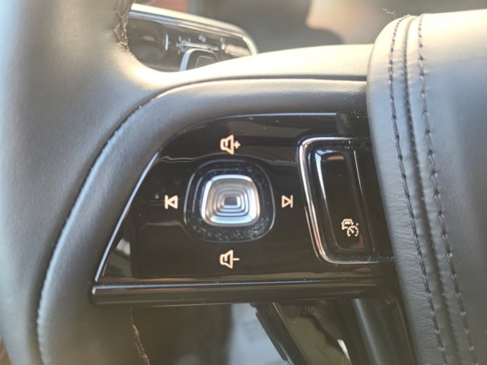 2024 Lincoln Aviator Reserve AWD | Lux/ Jet Packages, $75k msrp