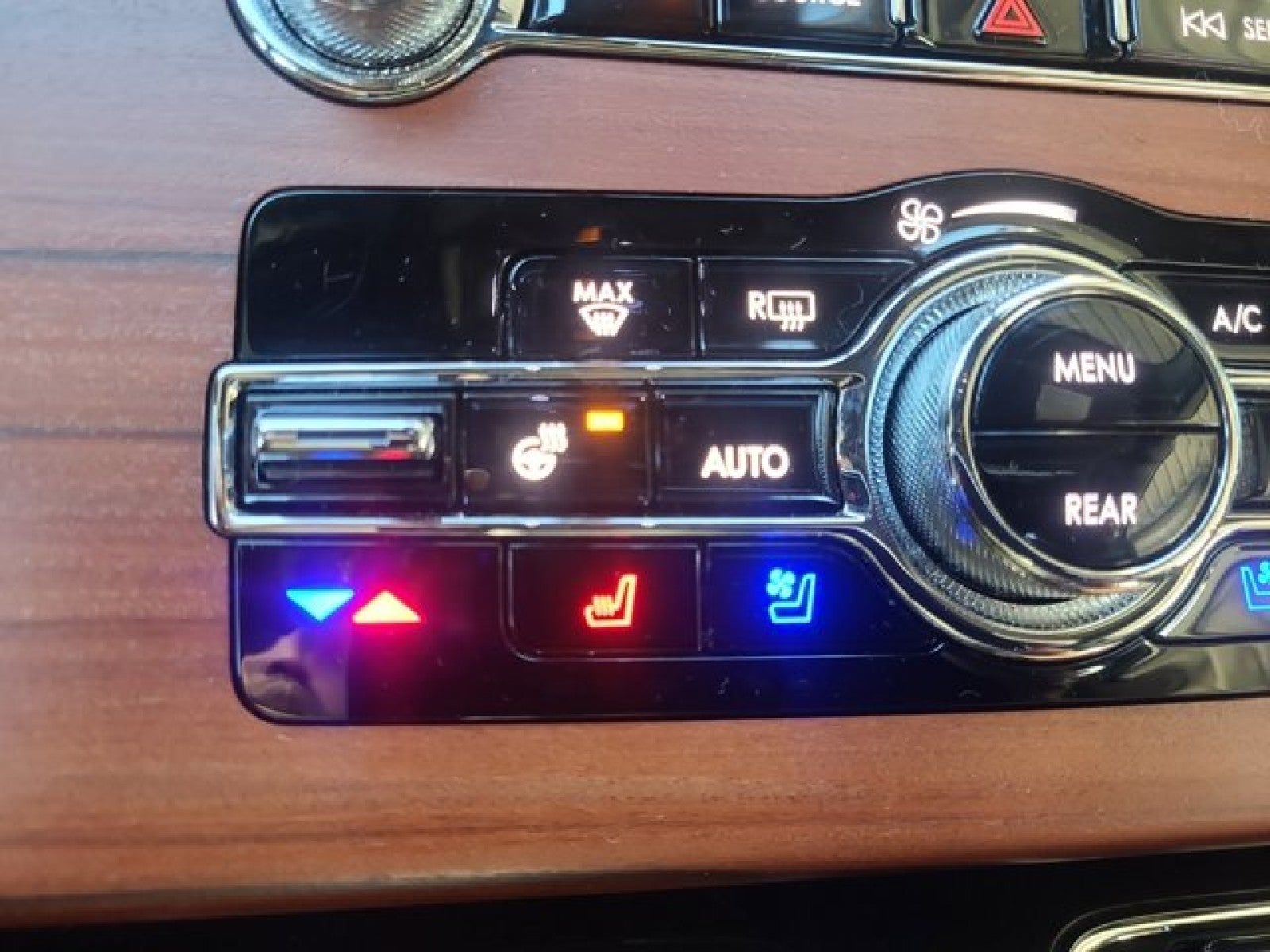 2024 Lincoln Aviator Reserve AWD | Lux/ Jet Packages, $75k msrp