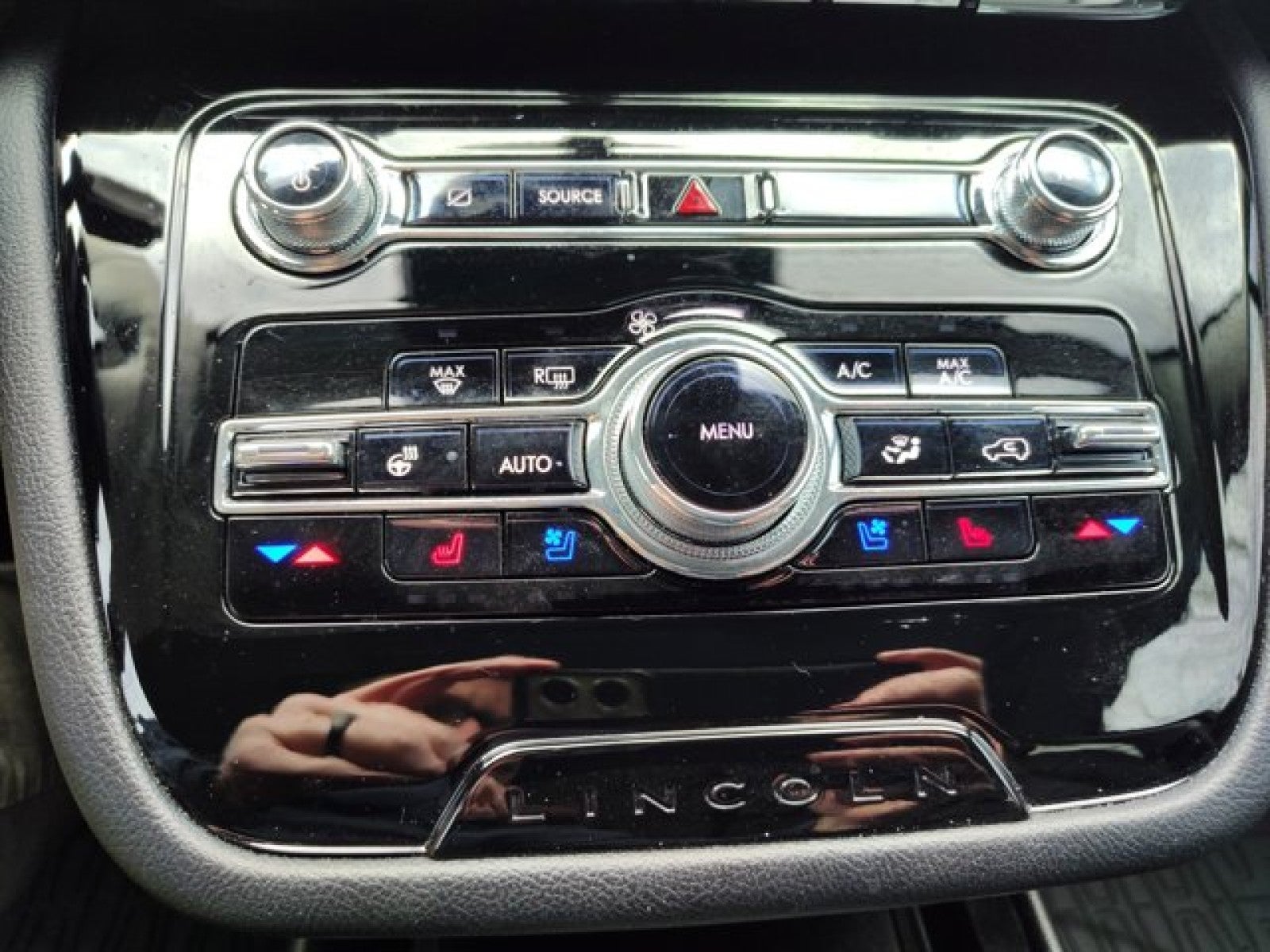 2022 Lincoln Corsair Reserve AWD | Elements, tech, lux, $56k msrp