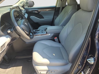 2023 Toyota Highlander Hybrid Platinum AWD
