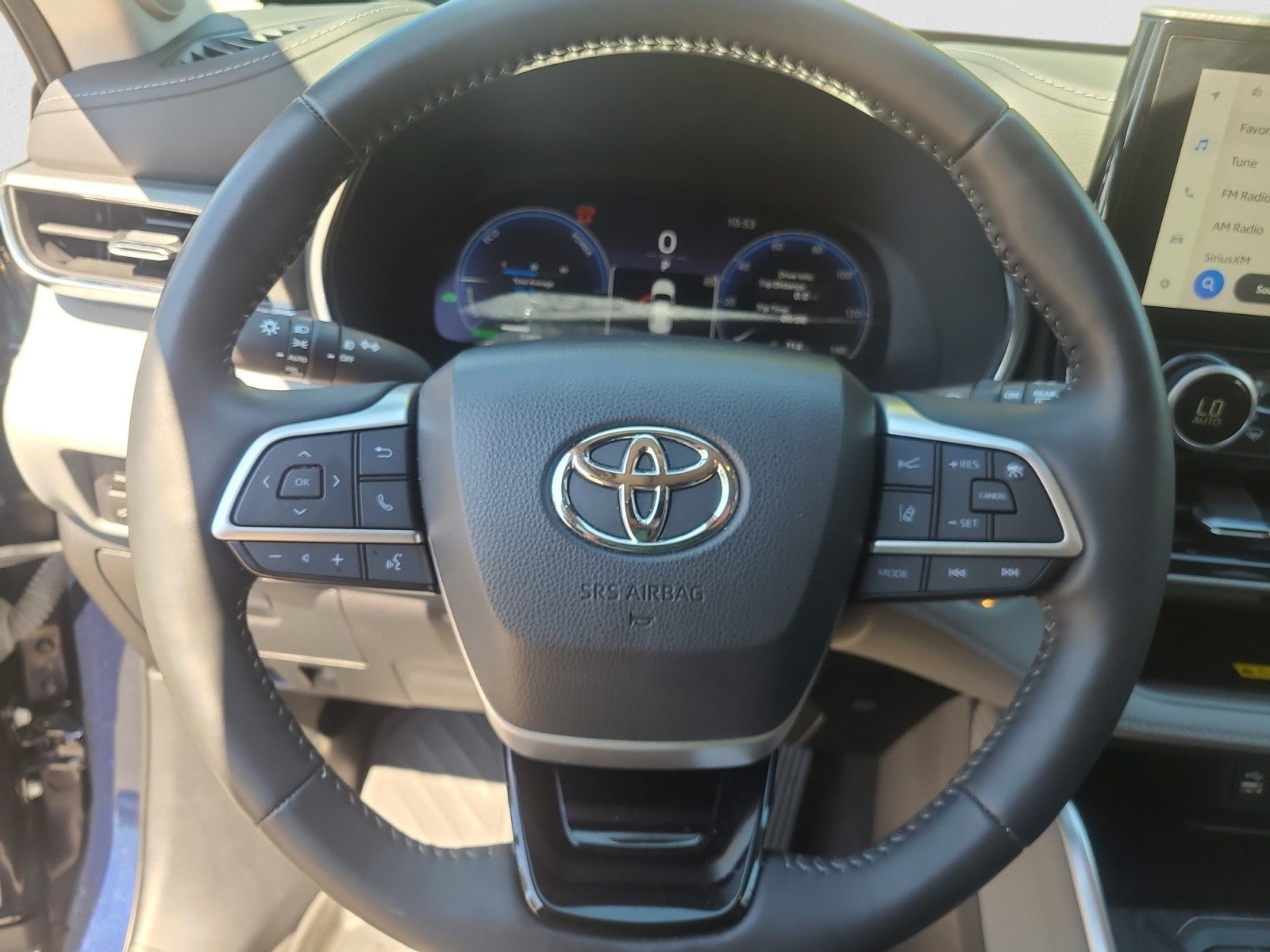 2023 Toyota Highlander Hybrid Platinum AWD