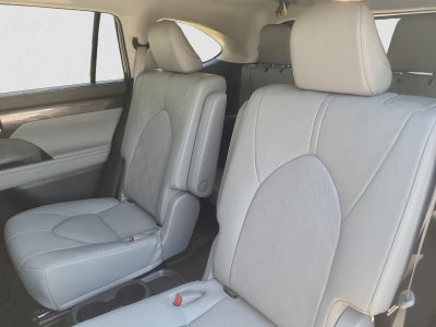 2023 Toyota Highlander Hybrid Platinum AWD