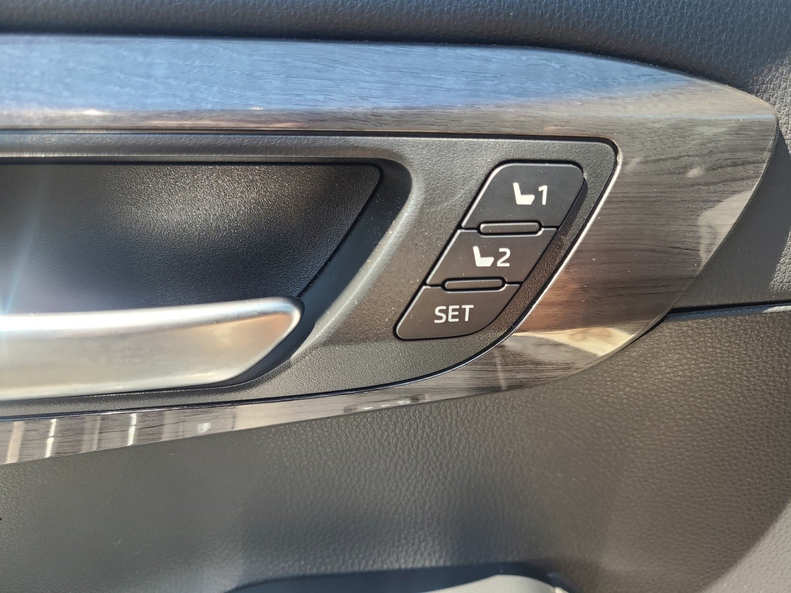 2023 Toyota Highlander Hybrid Platinum AWD