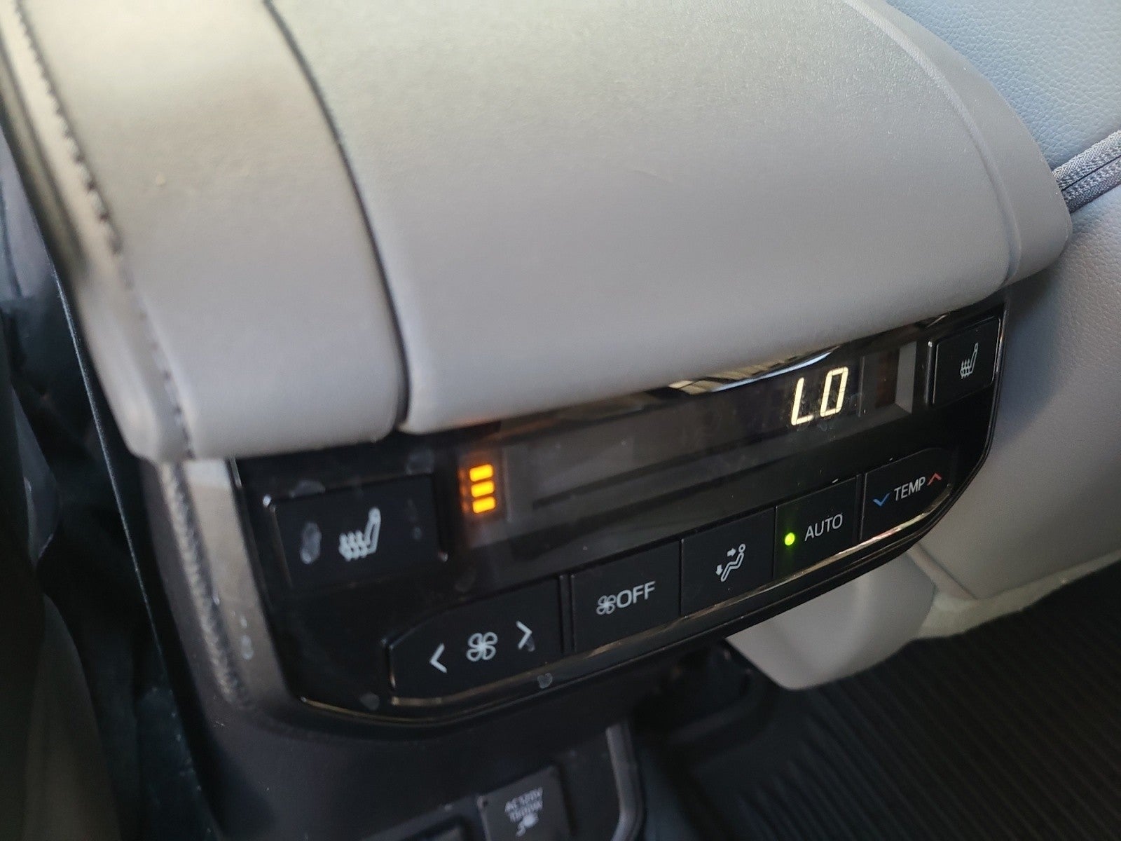 2023 Toyota Highlander Hybrid Platinum AWD