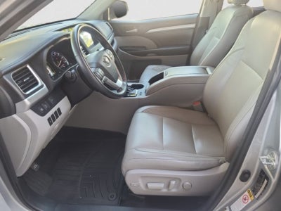 2017 Toyota Highlander SE V6 AWD