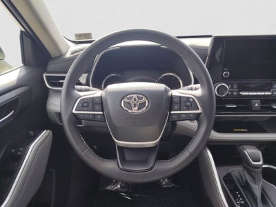 2023 Toyota Highlander XLE AWD