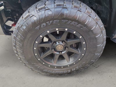 2020 Toyota Tundra 4WD Platinum CrewMax | Moonroof