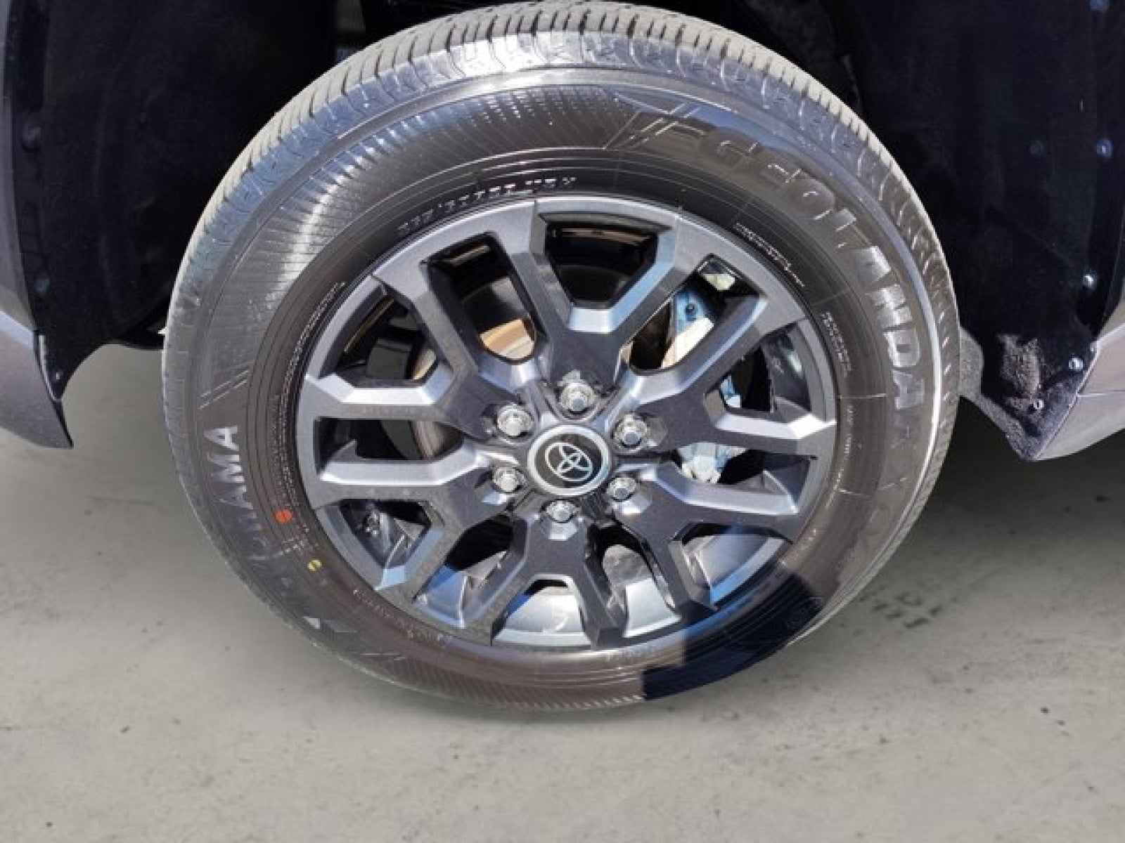 2023 Toyota Tundra 4WD Platinum CrewMax