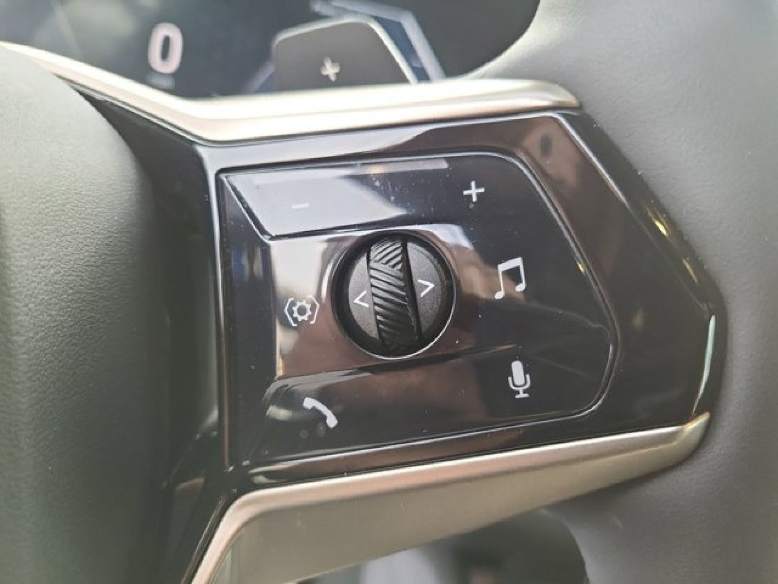 2025 BMW X3 30 xDrive, Drive assist, pearl paint