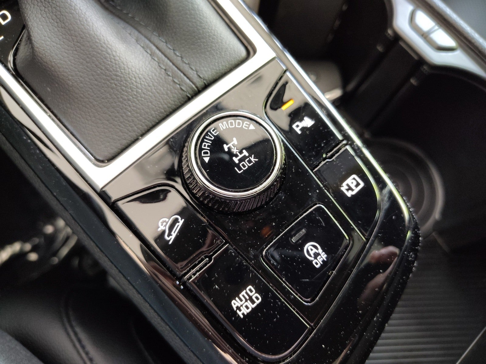 2024 Kia Sportage X-Line AWD | Premium Package