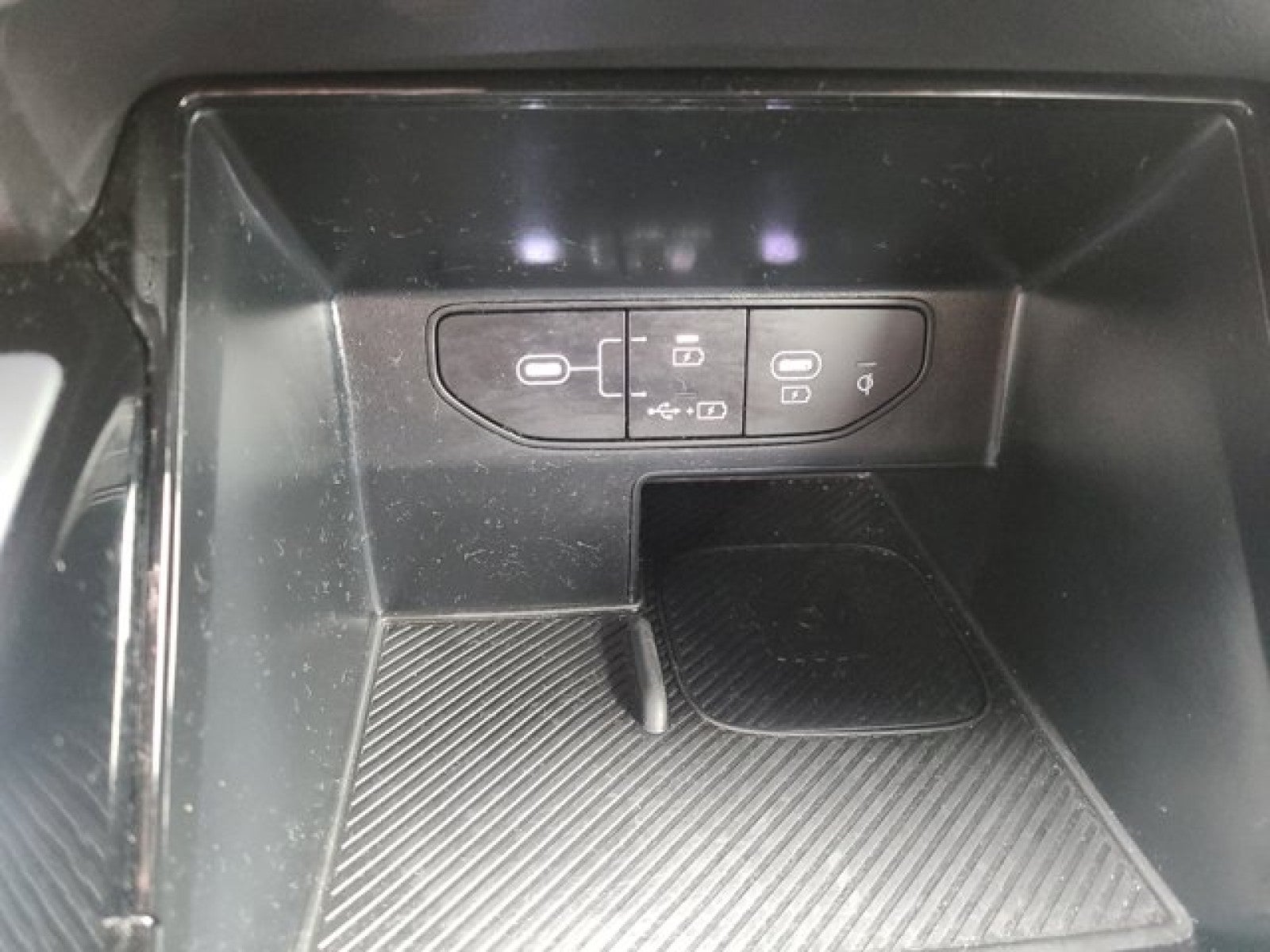 2024 Kia Sorento X-Line SX Prestige AWD, 3rd row, bucket seats