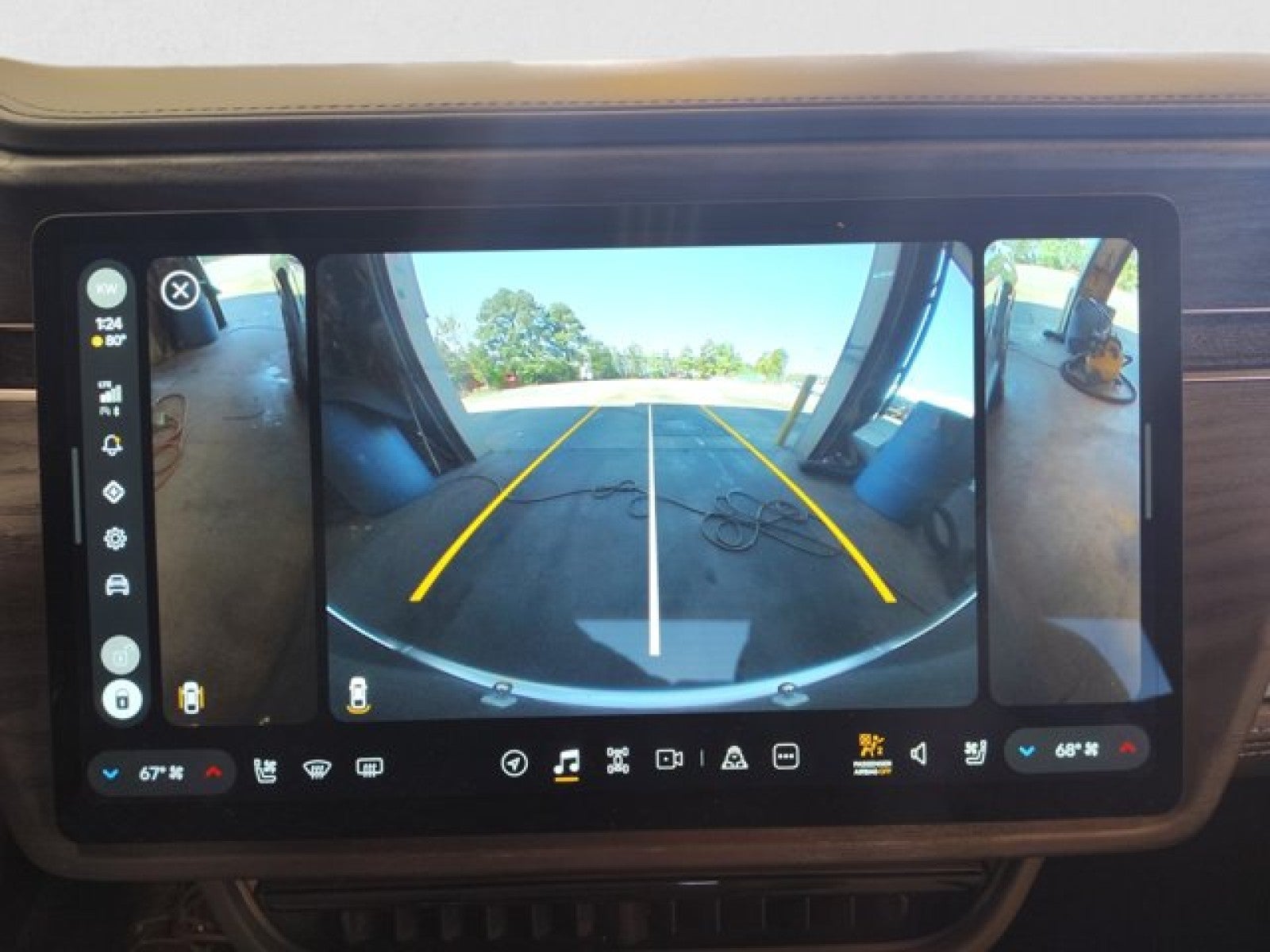 2023 Rivian R1T Adventure Quad-Motor Large Pack