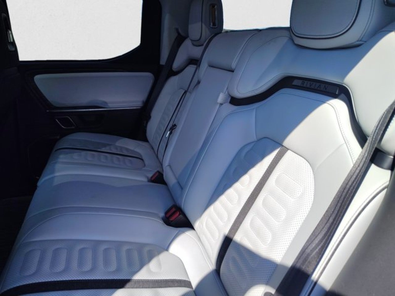 2023 Rivian R1T Adventure Quad-Motor Large Pack