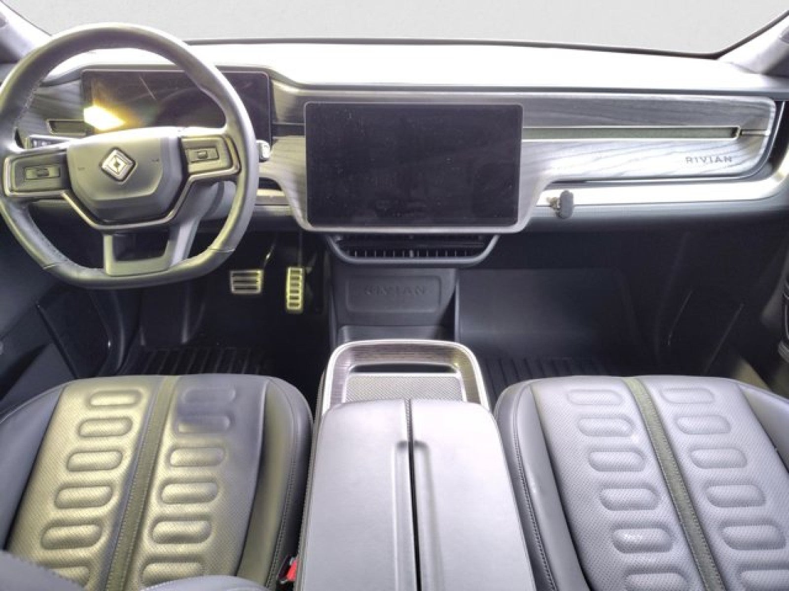 2023 Rivian R1S Adventure Quad-Motor Large Pack