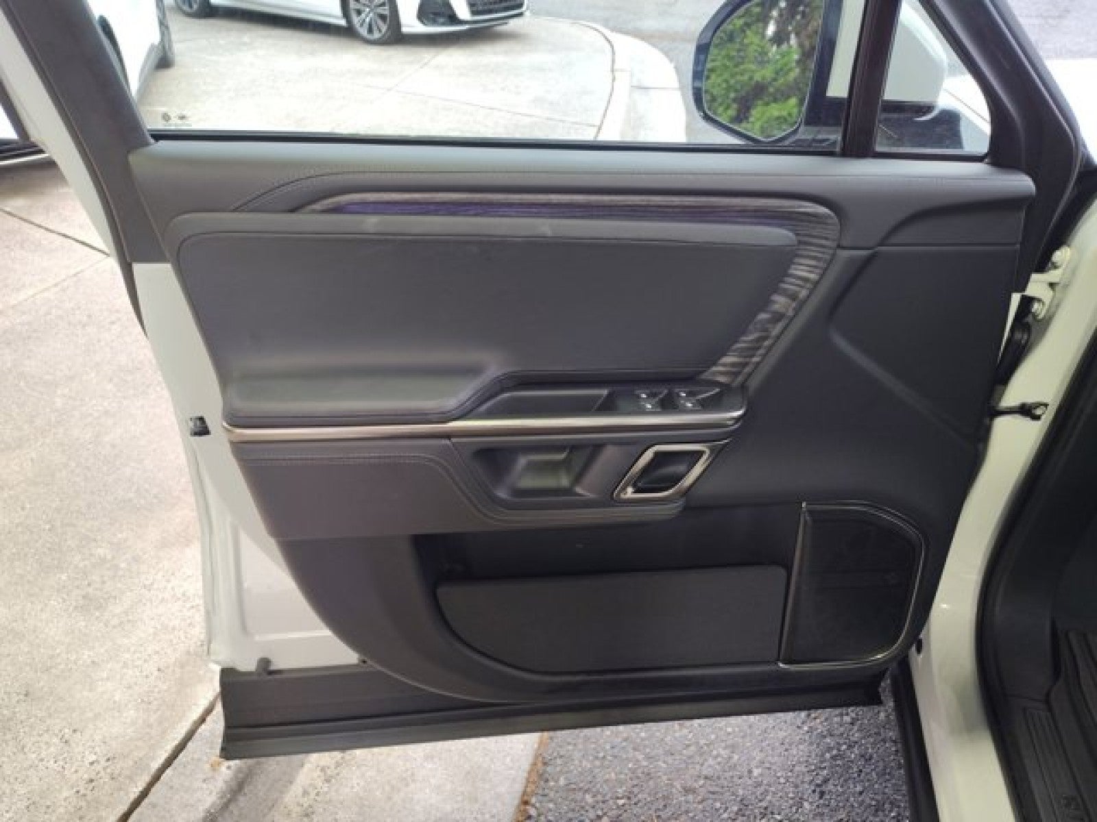 2023 Rivian R1S Adventure Quad-Motor Large Pack