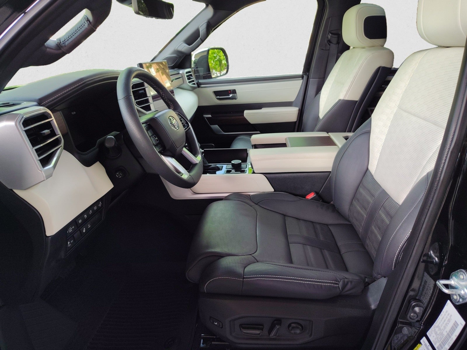 2024 Toyota Sequoia Capstone 4WD