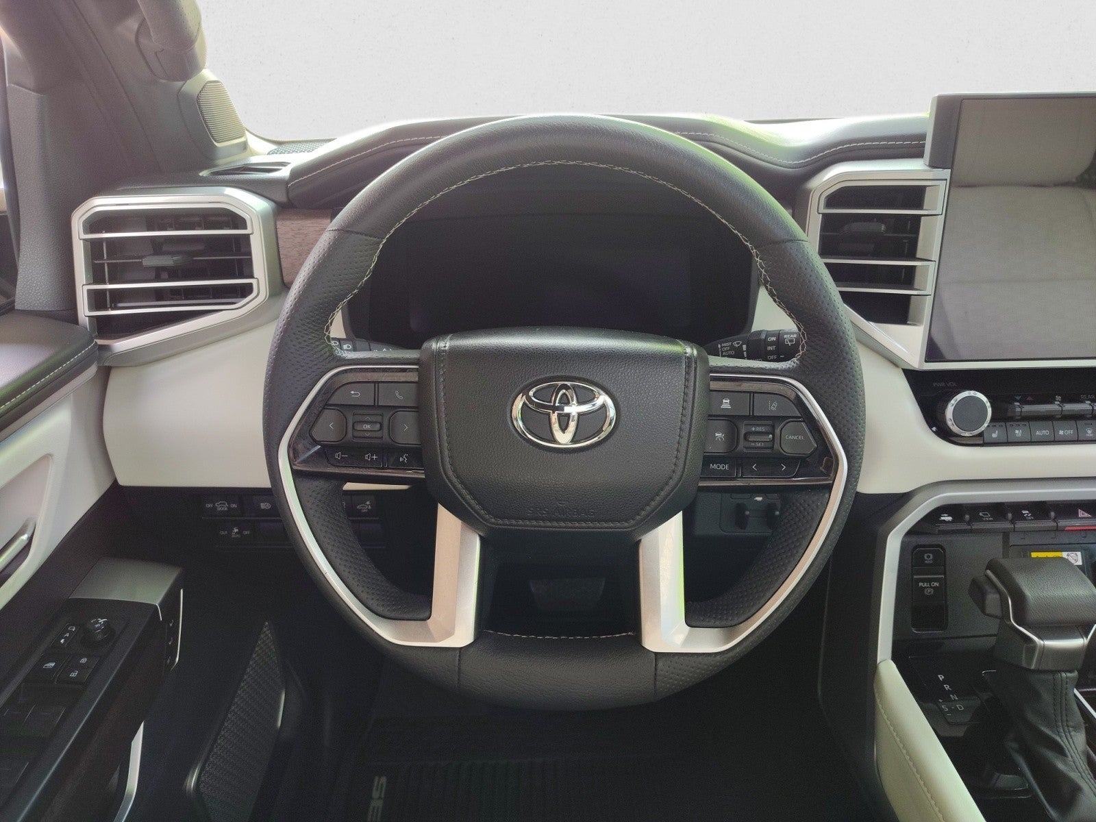 2024 Toyota Sequoia Capstone 4WD