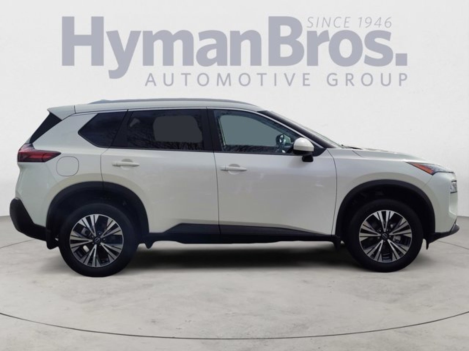 2023 Nissan Rogue SV | Premium Package