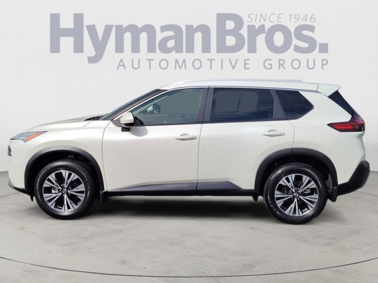 2023 Nissan Rogue SV | Premium Package