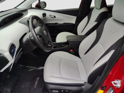 2022 Toyota Prius Limited | Moonroof