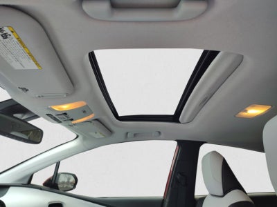 2022 Toyota Prius Limited | Moonroof