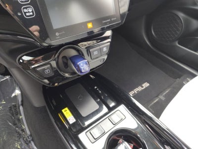 2022 Toyota Prius Limited | Moonroof