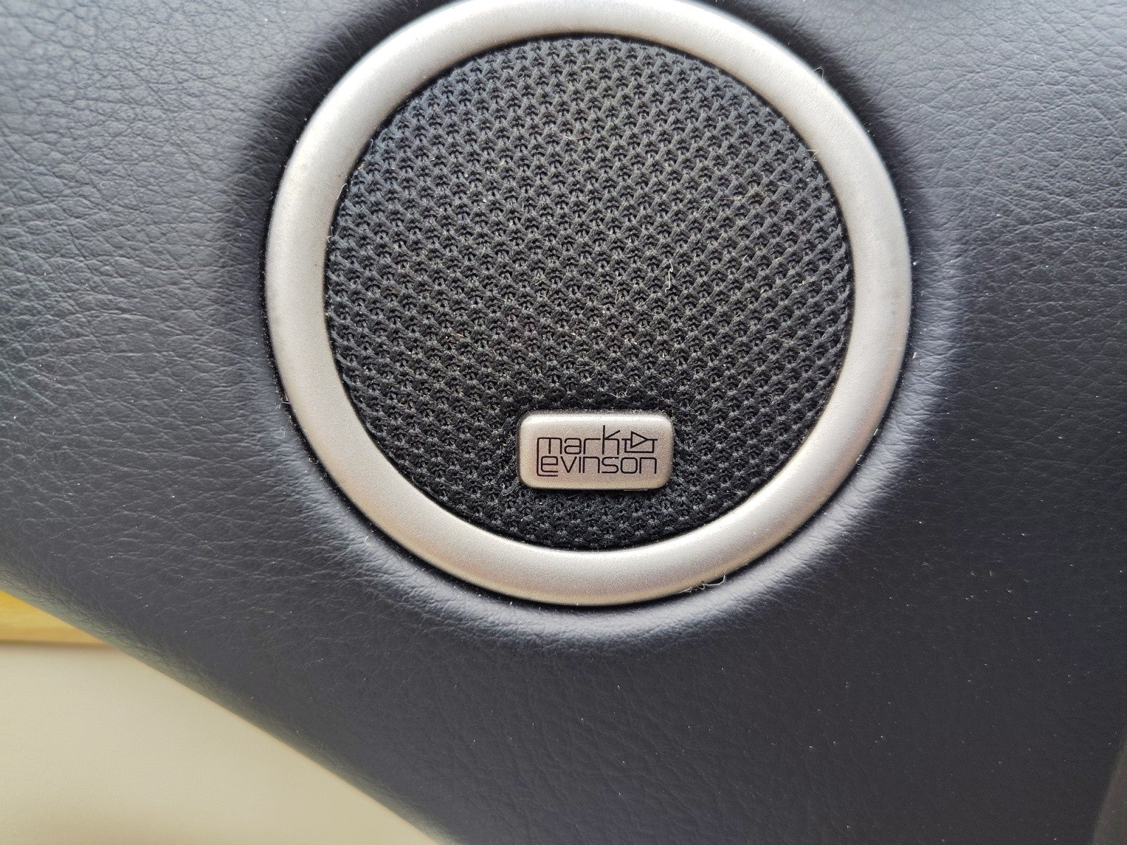 2002 Lexus SC 430 2dr Convertible