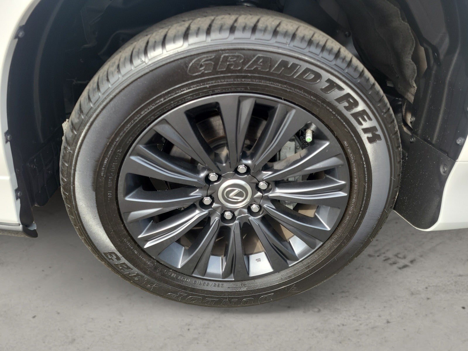 2023 Lexus GX GX 460 Premium 4WD | Captains Chairs