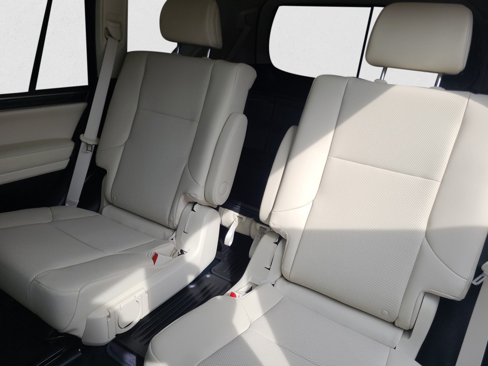 2023 Lexus GX GX 460 Premium 4WD | Captains Chairs