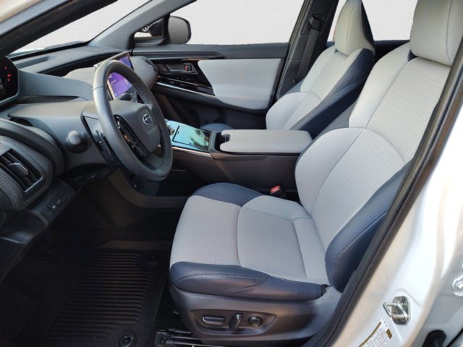 2023 Subaru Solterra Touring AWD | Two-Tone Paint