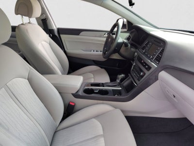 2016 Hyundai Sonata Hybrid SE