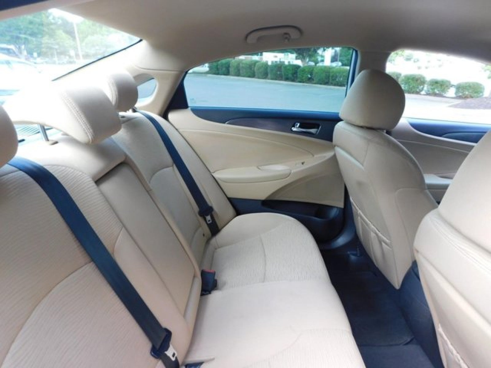 2015 Hyundai Sonata Hybrid 4dr Sdn