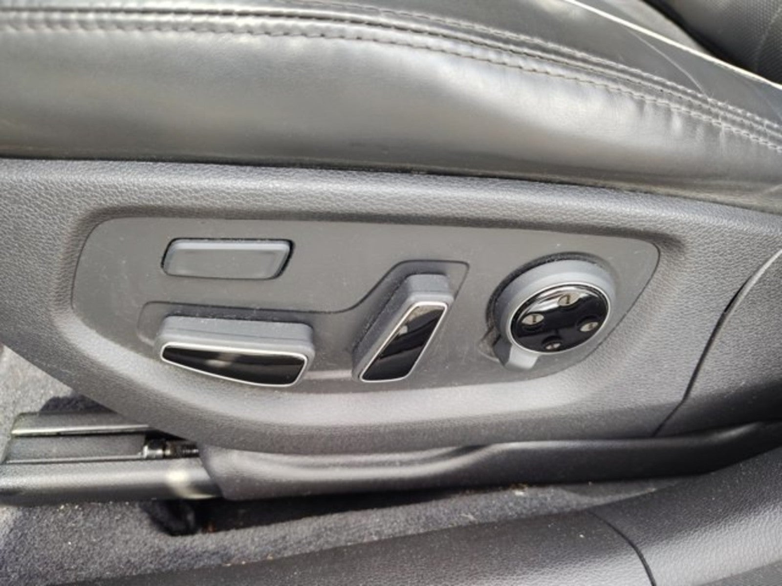2015 Hyundai Genesis 5.0L