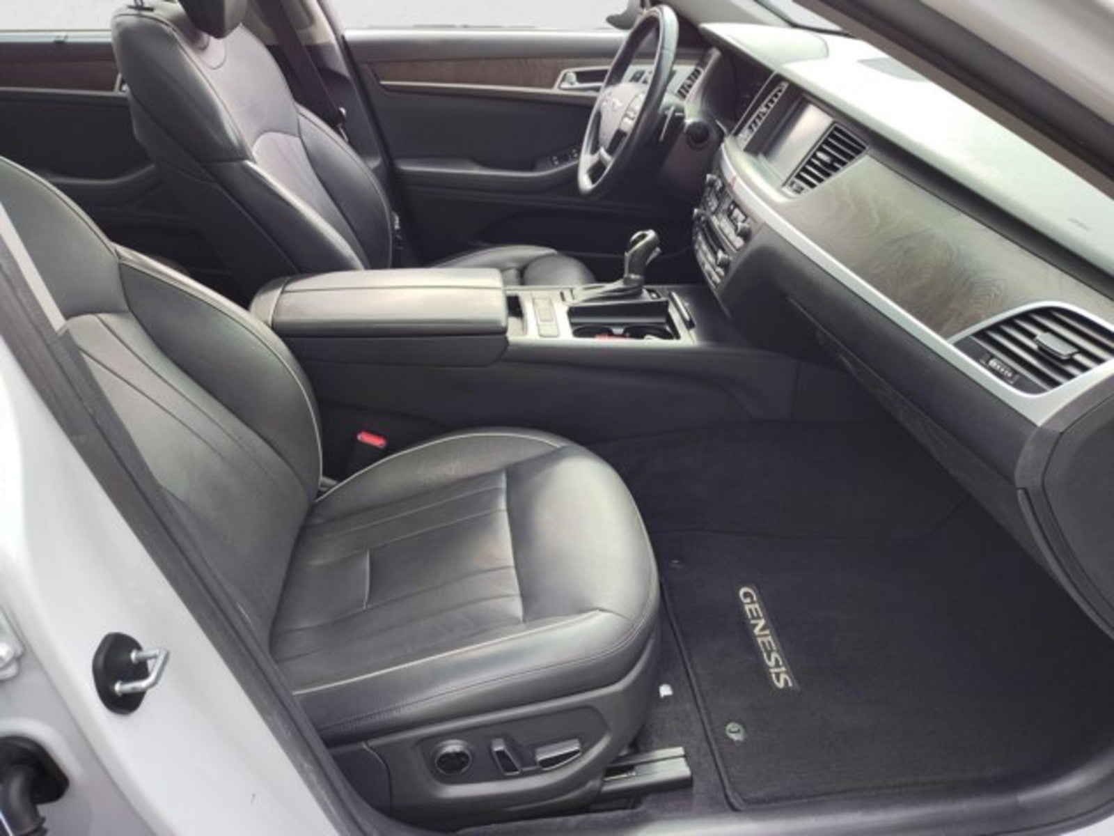 2015 Hyundai Genesis 5.0L
