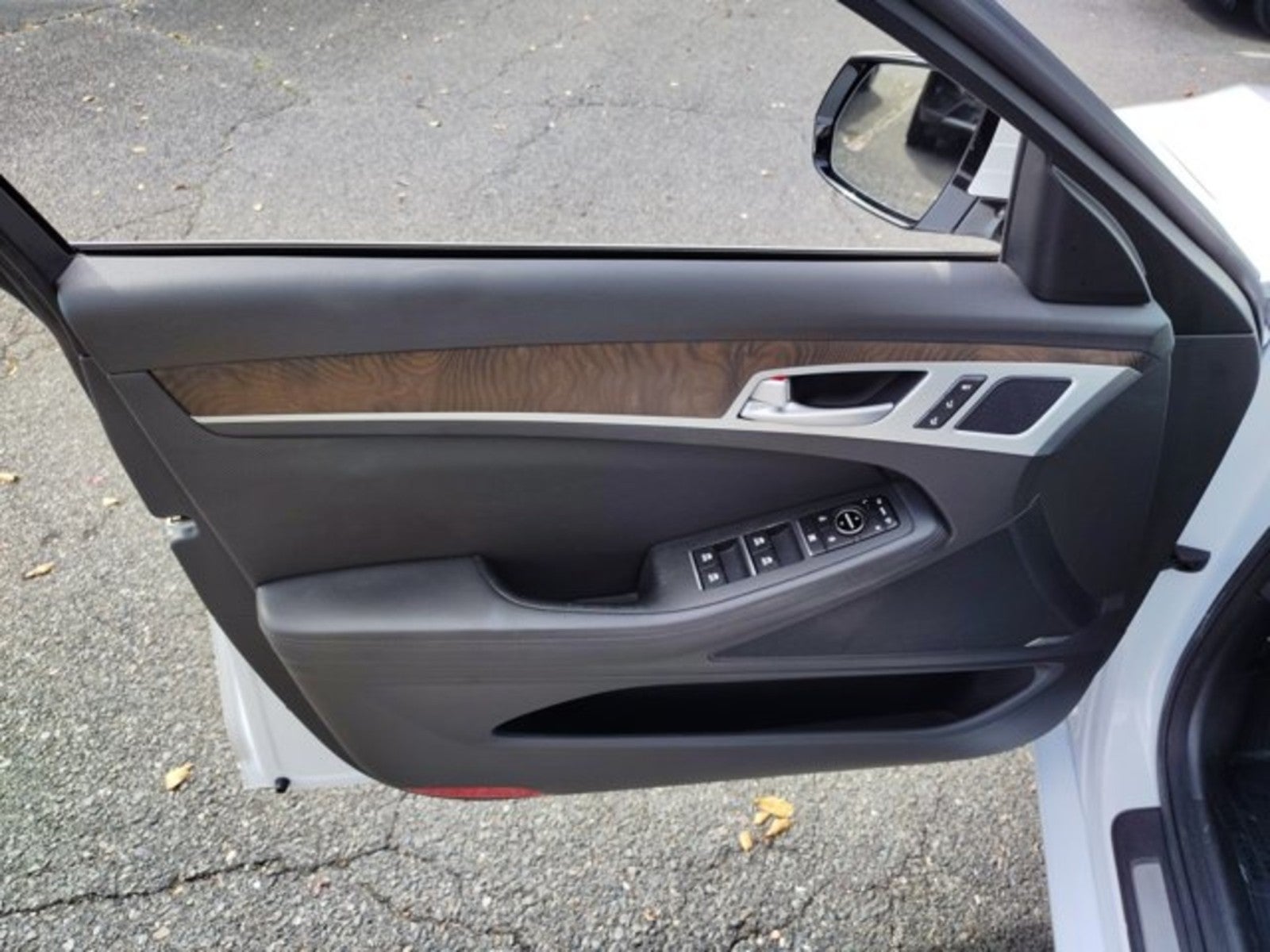 2015 Hyundai Genesis 5.0L