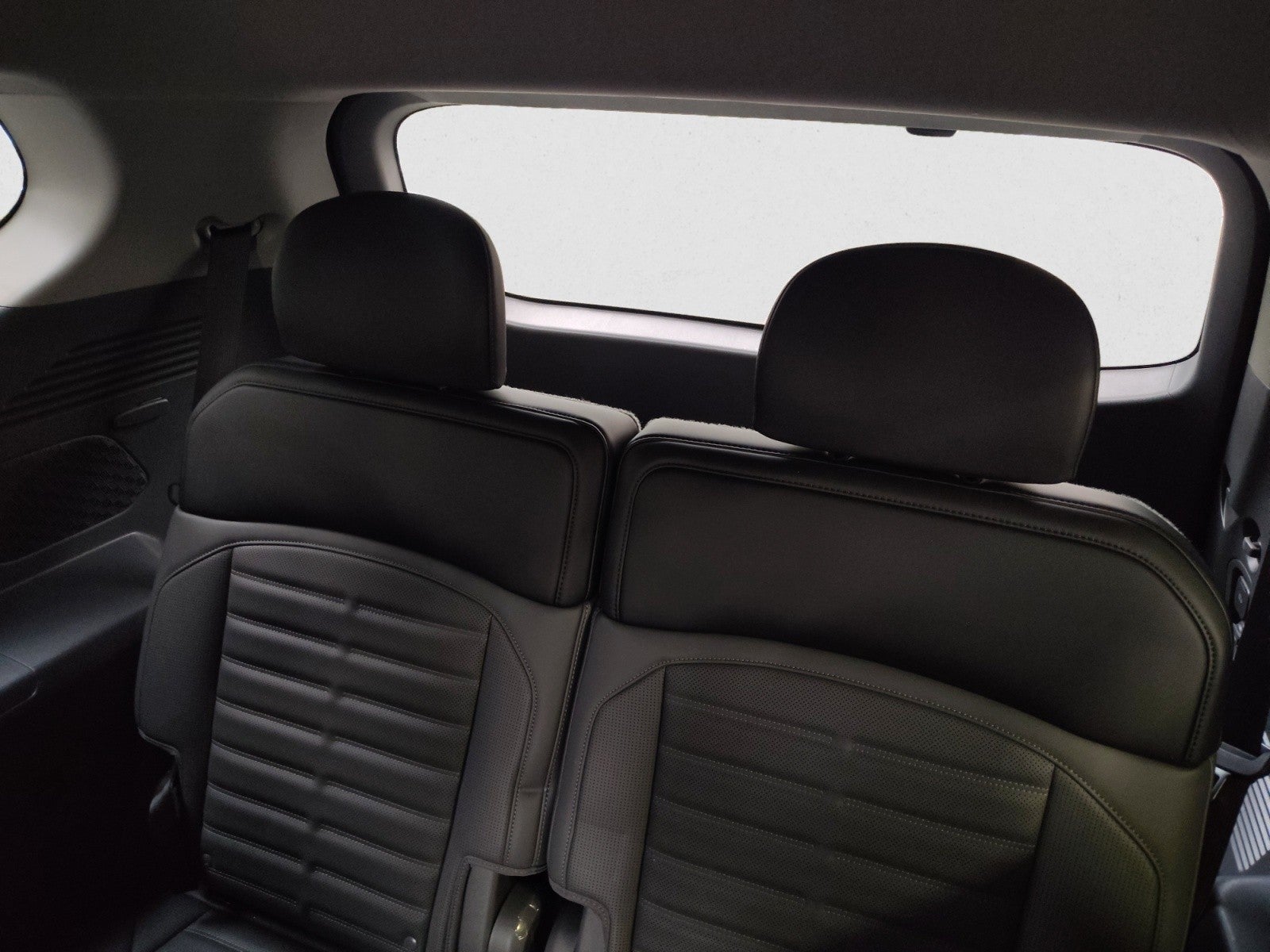 2024 Kia EV9 Land AWD | VIP Seating, Towing Package